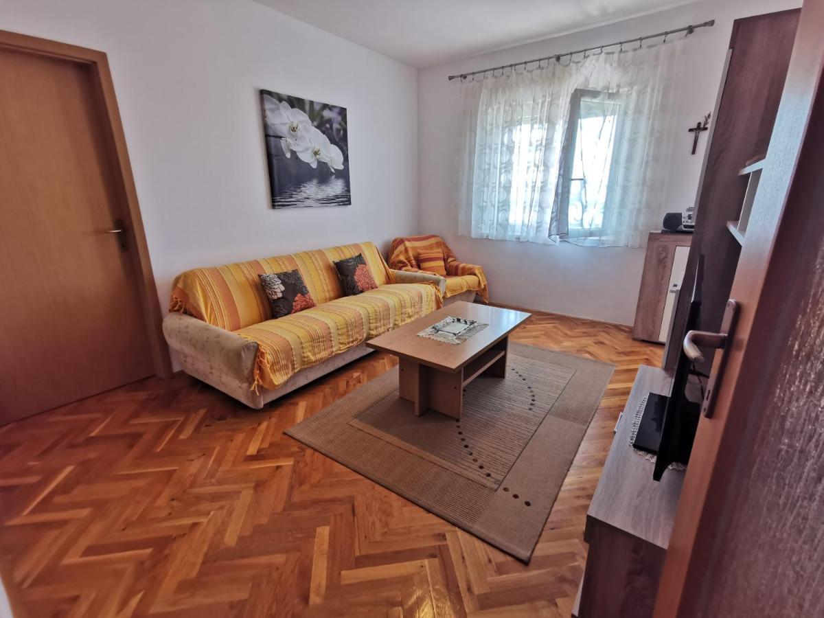 Villa Clara Apartments Kvarner ノヴィ・ヴィノドロスキー エクステリア 写真