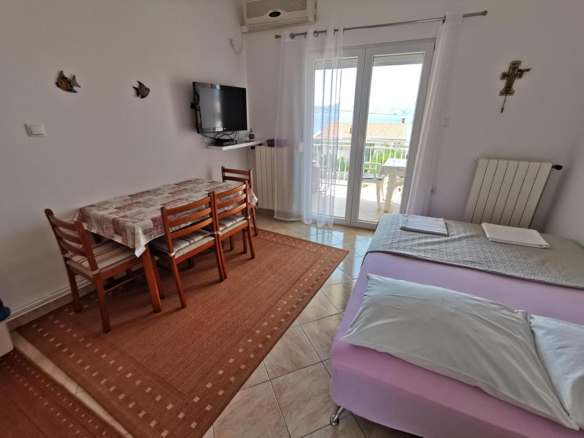 Villa Clara Apartments Kvarner ノヴィ・ヴィノドロスキー エクステリア 写真