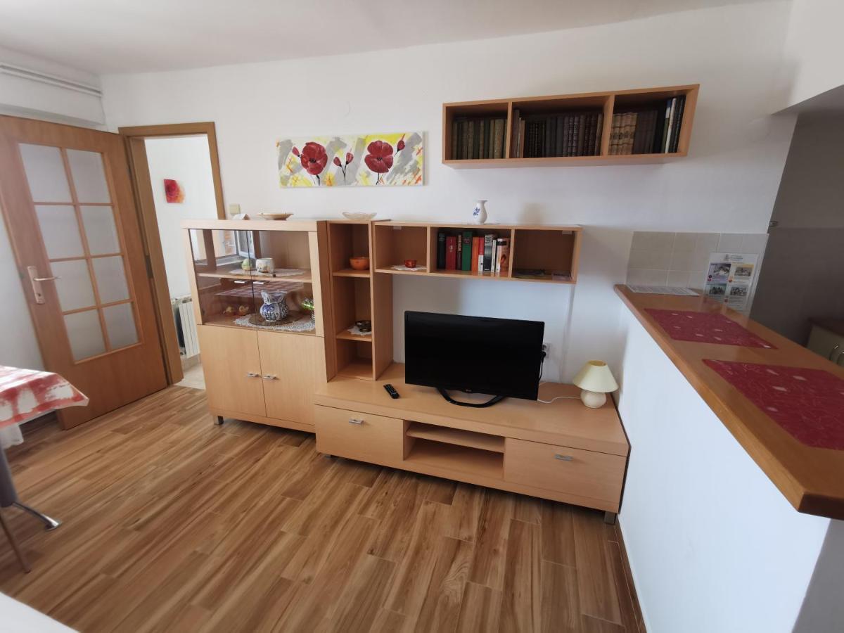 Villa Clara Apartments Kvarner ノヴィ・ヴィノドロスキー エクステリア 写真